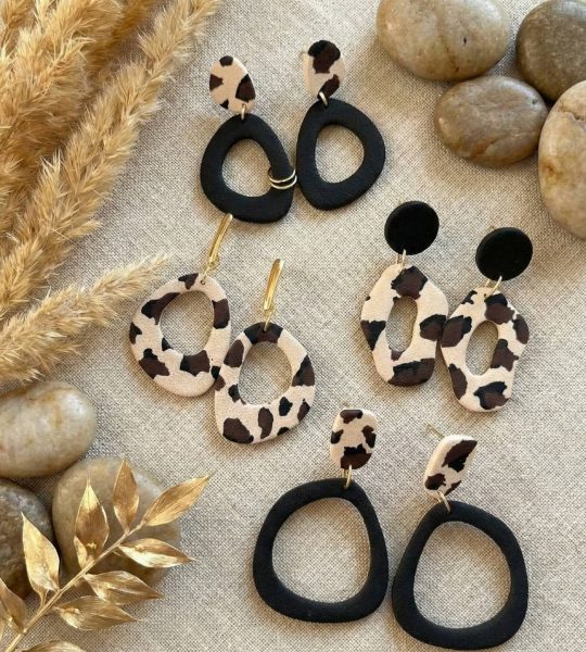 Геометричні трендові сережки з глини леопард (на вибір!)
