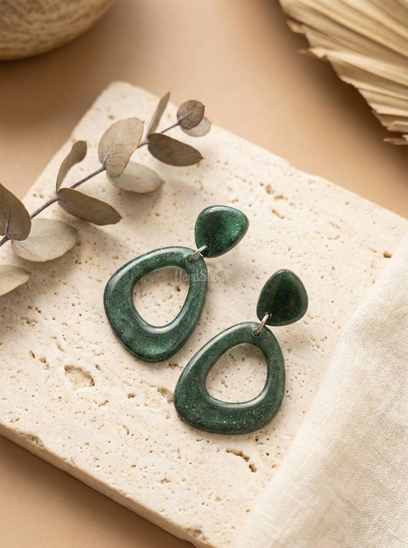 Овальні жіночі геометричні сережки з полімерної глини Овальні жіночі геометричні сережки з полімерної глини