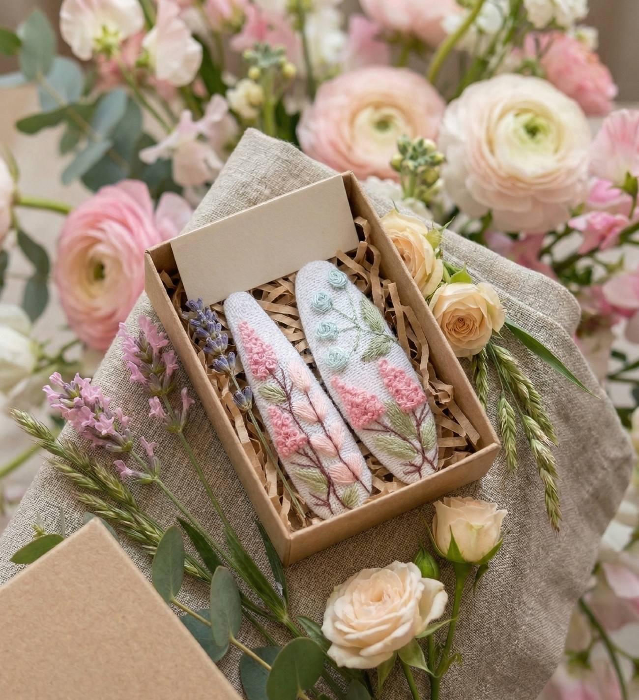 Пара дитячих заколочок для волосся квіти ручна вишивка, 2 шт Пара дитячих заколочок для волосся квіти ручна вишивка, 2 шт