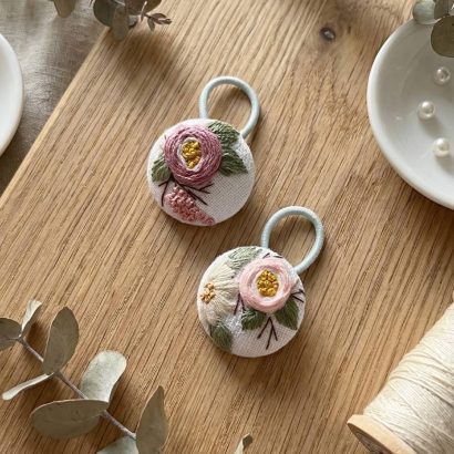 Дитячі резинки для волосся квіточки, ручна вишивка 2 шт