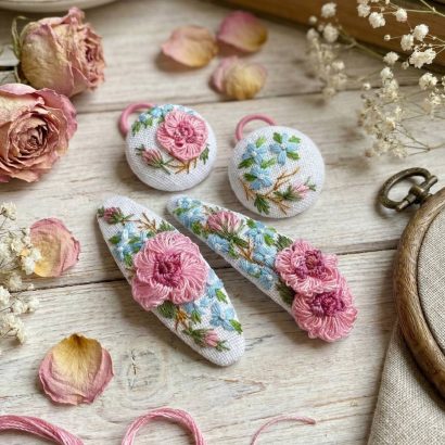 Заколки 2 шт та резинки 2 шт для волосся вишивка троянди