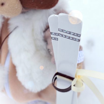 Игрушка мягкая лось с лыжами