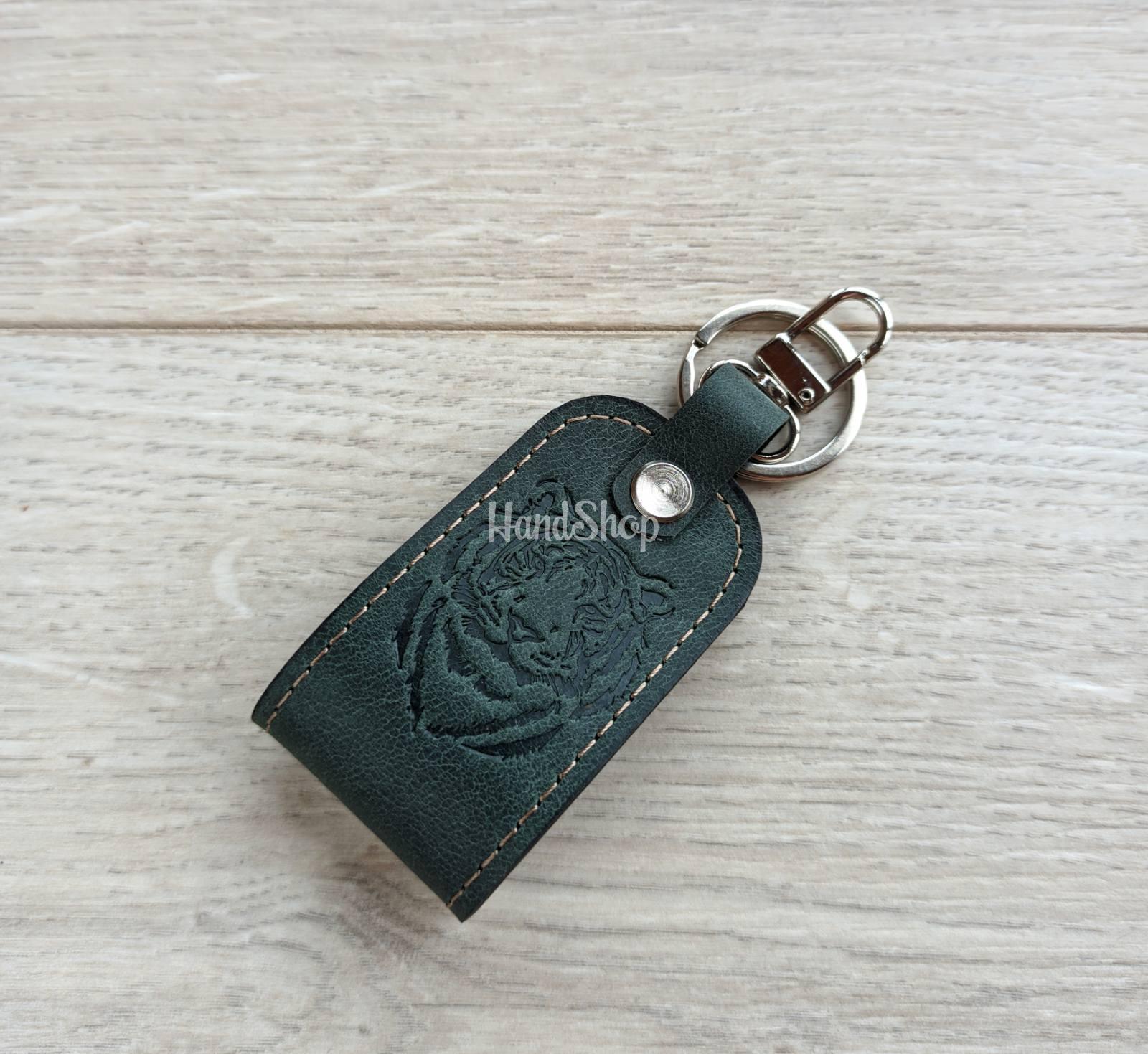 Брелок тигр из кожи символ 2022 года Брелок тигр из кожи символ 2022 года