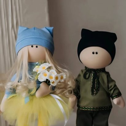 Авторські сувенірні ляльки пара українець та україночка
