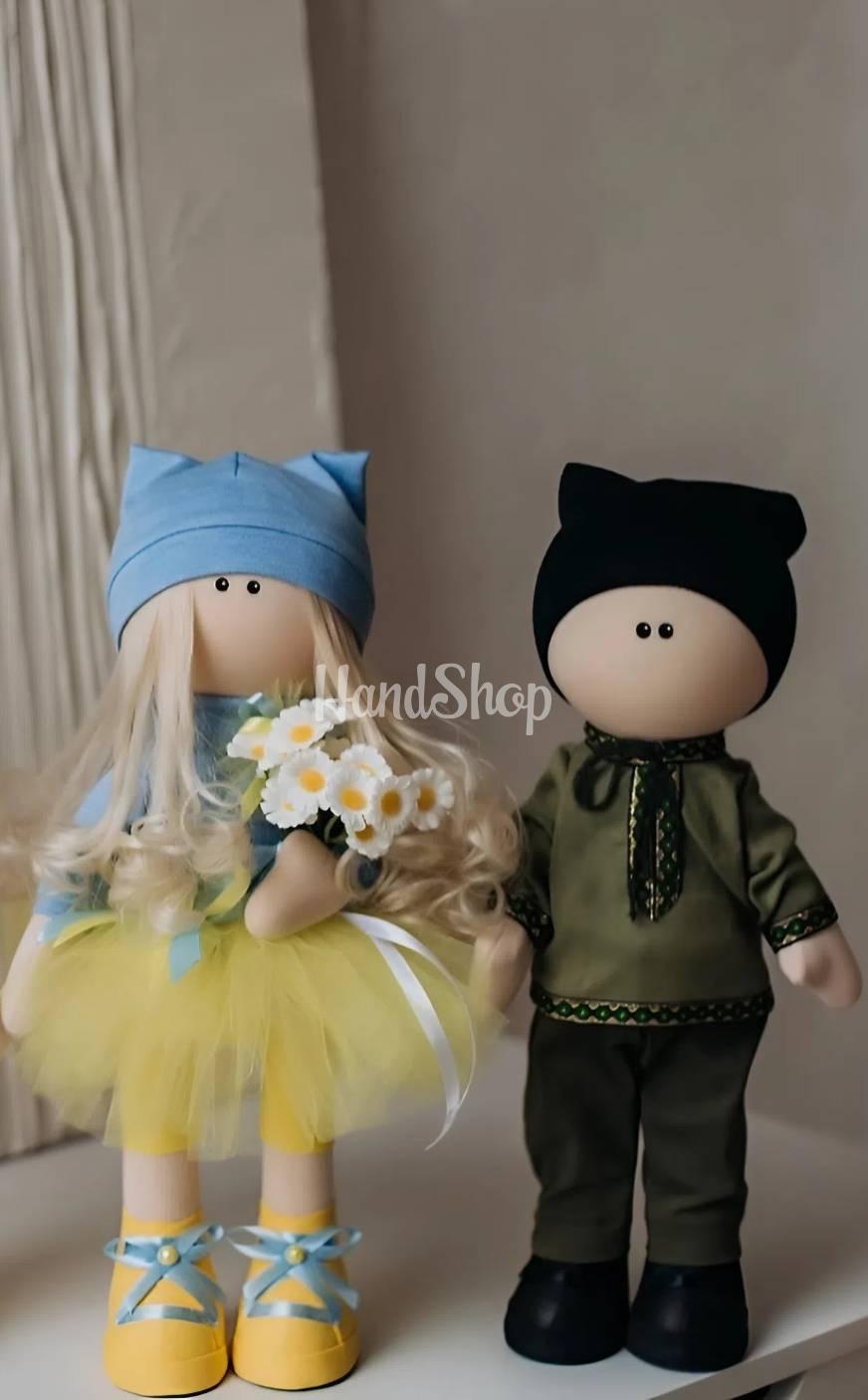 Авторські сувенірні ляльки пара українець та україночка Авторські сувенірні ляльки пара українець та україночка
