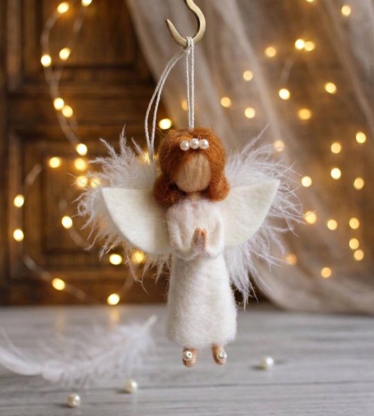 Янгол лялька рижий на ниточці підвіска сувенір