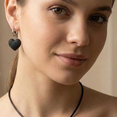 Комплект прикрас чорні сердечка сережки та кулон глина