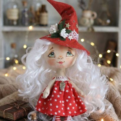 Авторська інтер’єрна лялька валентинка відьмочка блондинка