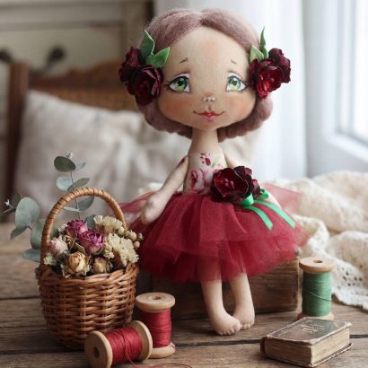 Сувенірна маленька лялька текстильна україночка 2026