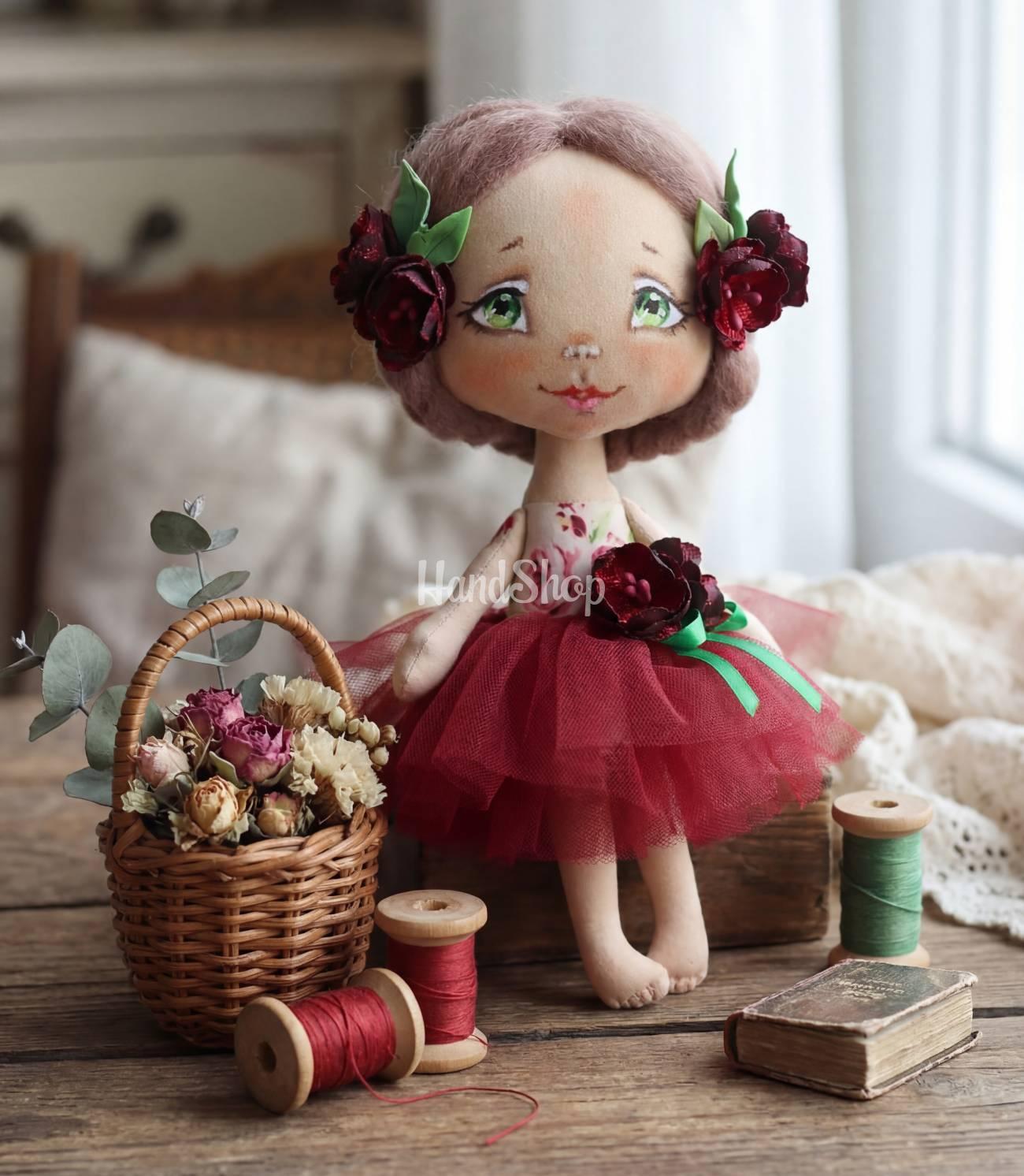 Сувенірна маленька лялька текстильна україночка 2026 Сувенірна маленька лялька текстильна україночка 2026