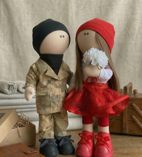 Текстильні ляльки ручної роботи пара молодята Ukraine