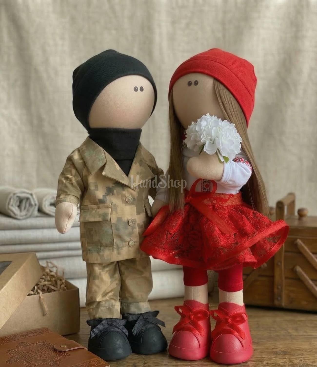 Текстильні ляльки ручної роботи пара молодята Ukraine Текстильні ляльки ручної роботи пара молодята Ukraine