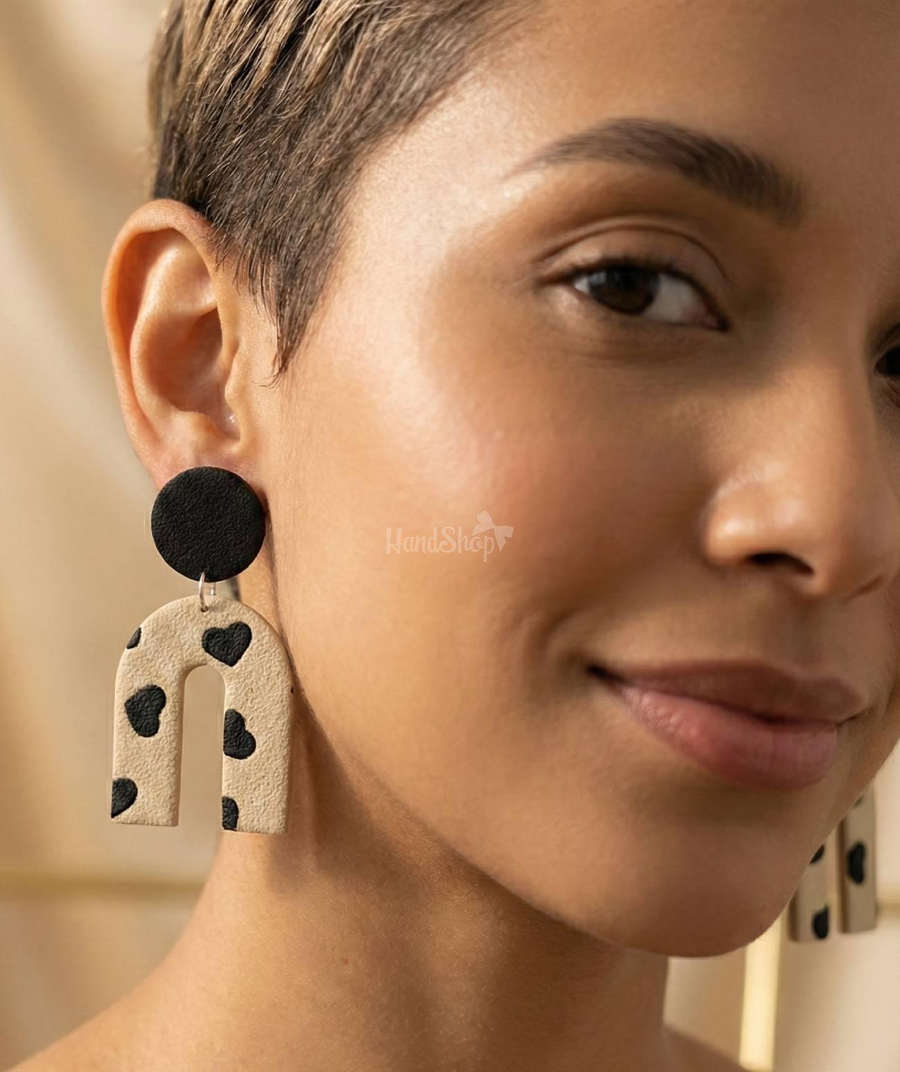 Стильні авторські сережки сердечка полімерна глина Стильні авторські сережки сердечка полімерна глина