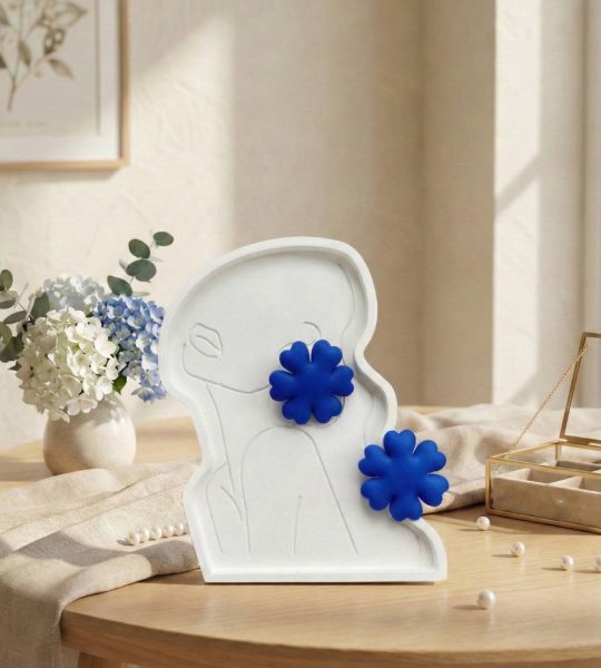 Жіночі авторські сережки об'ємні сині квіти глина