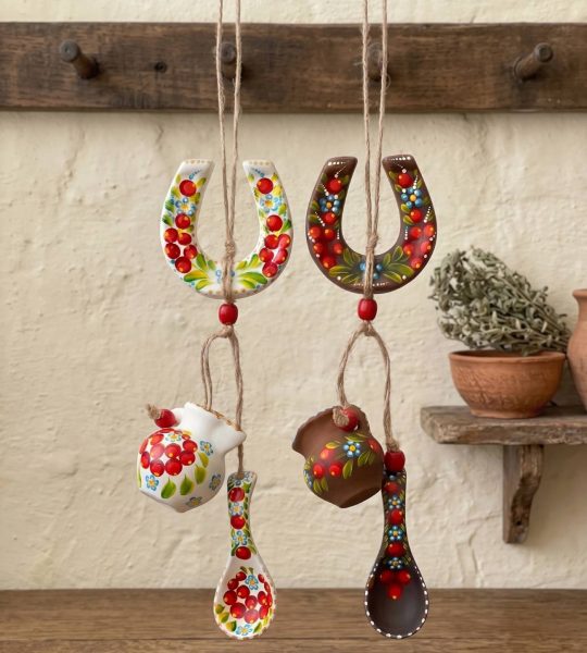 Керамічна підвіска підкова з петриківським розписом (на вибір!)