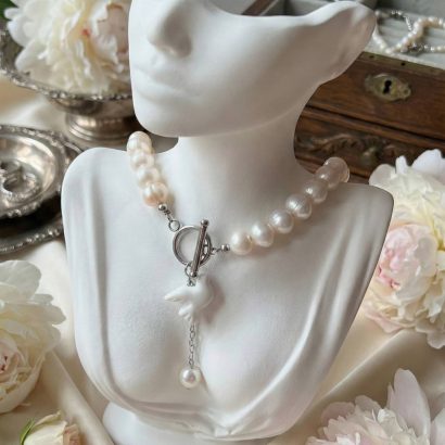 necklace river pearls