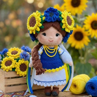Сувенірна лялька україночка віночок соняшники, волошки