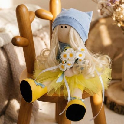 Лялька україночка тільда з ромашками сувенір Ukraine