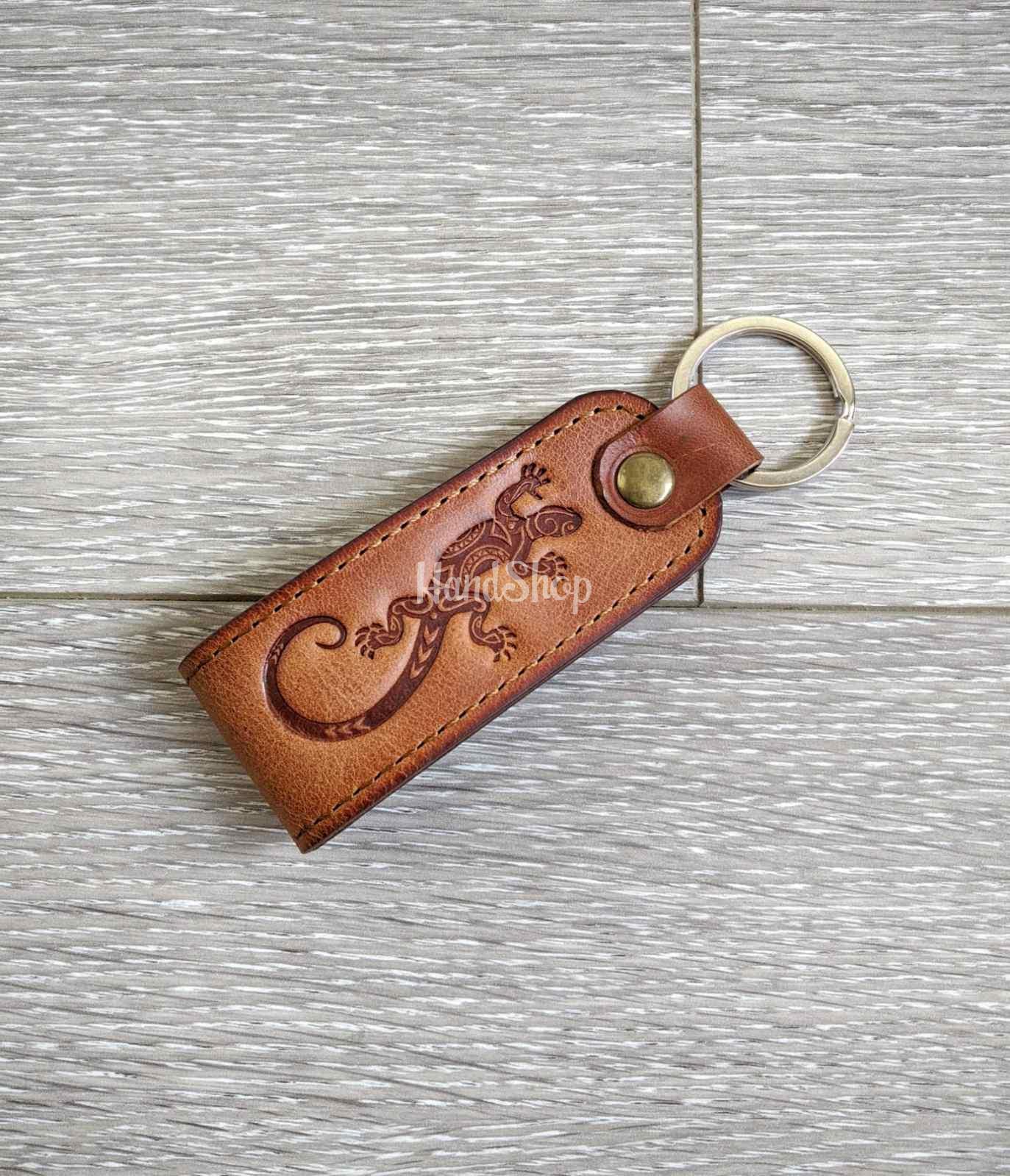 Брелок на ключі саламандра натуральна шкіра сувенір Брелок на ключі саламандра натуральна шкіра сувенір