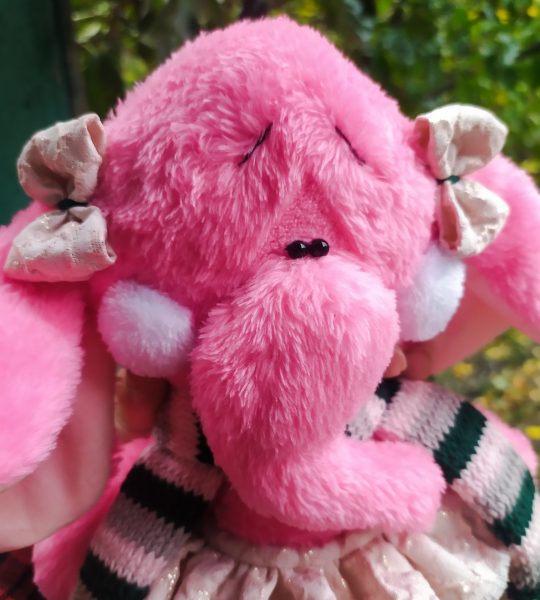 Велика рожева м'яка плюшева іграшка слонюша