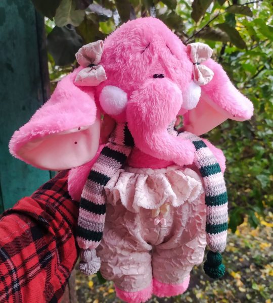 Велика рожева м'яка плюшева іграшка слонюша