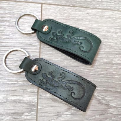 Брелок на ключі саламандра натуральна шкіра сувенір