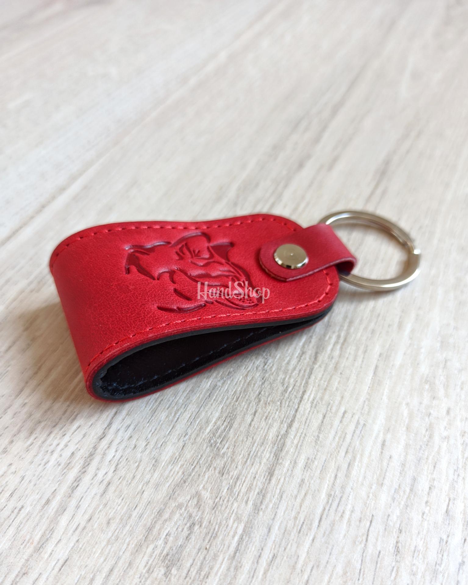 Сувенир подарок брелок для ключей кошка кожа Сувенир подарок брелок для ключей кошка кожа