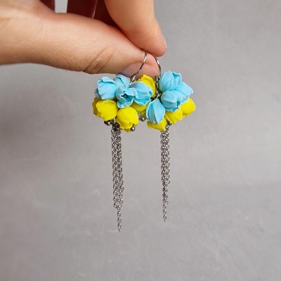 Женские патриотичные серьги с длинной цепочкой