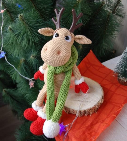 Новорічна іграшка олень Рудольф 2023 на Різдво