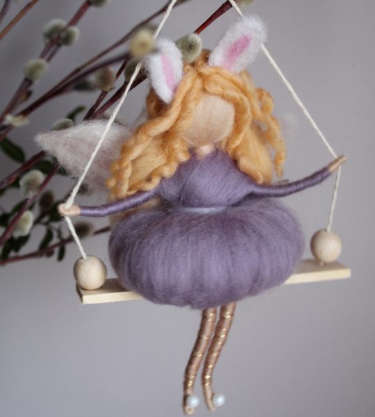 Підвіска лялька янгол з вушками зайчика на гойдалці