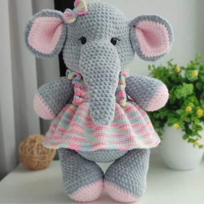 Авторська м'яка іграшка великий слоник дівчинка у сукні