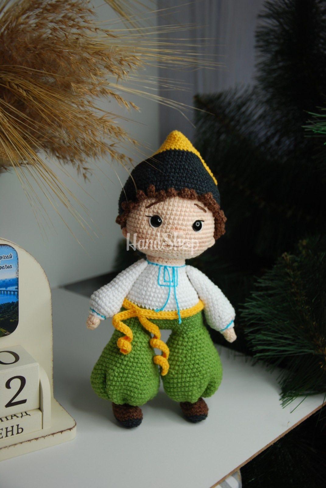 Пара авторських в'язаних ляльок українців на весілля Пара авторських в'язаних ляльок українців на весілля