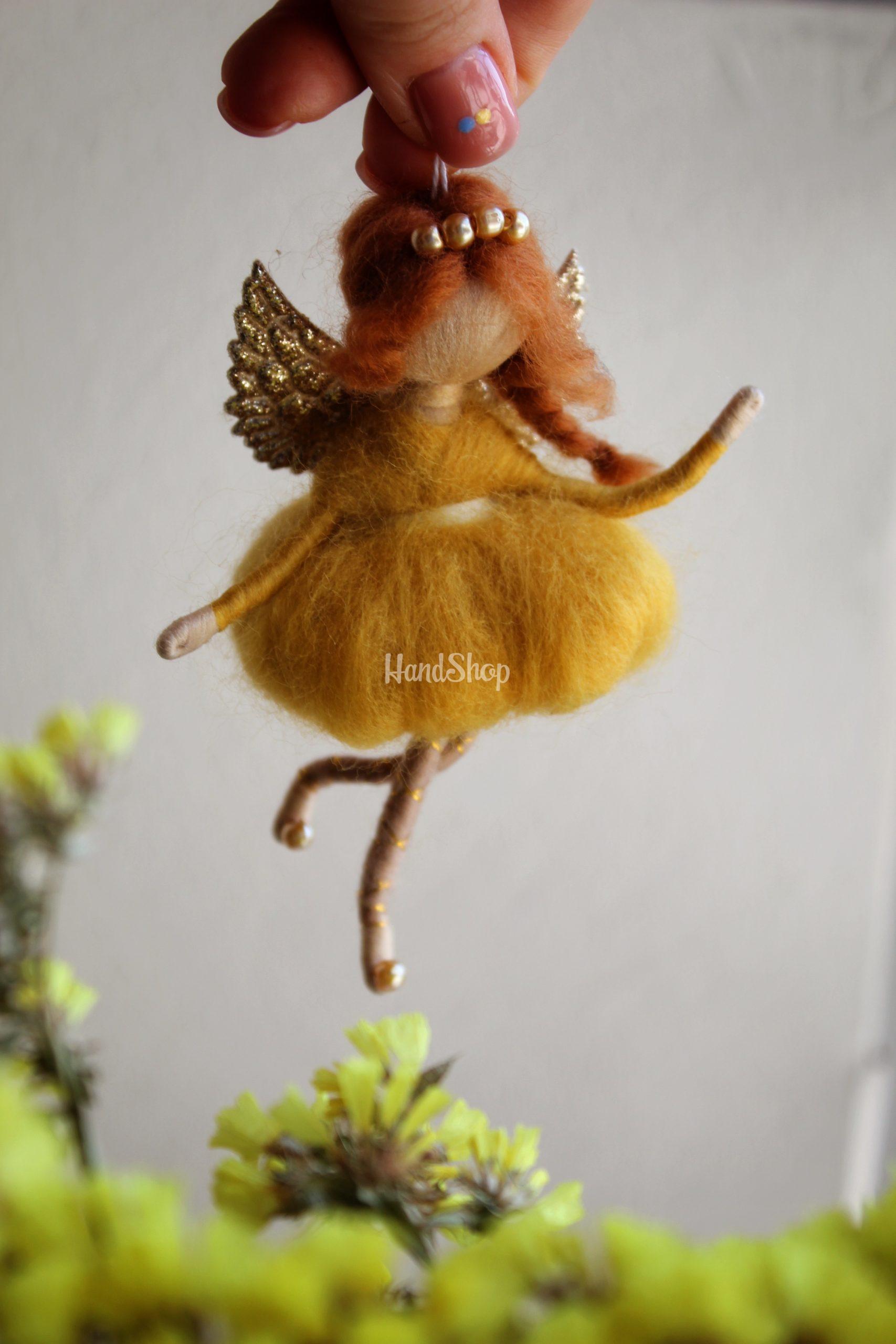 Руда лялька ангел з крилами підвіска сувенір Руда лялька ангел з крилами підвіска сувенір