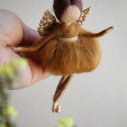 Дитяча міні лялька в сукні сувенір підвіска