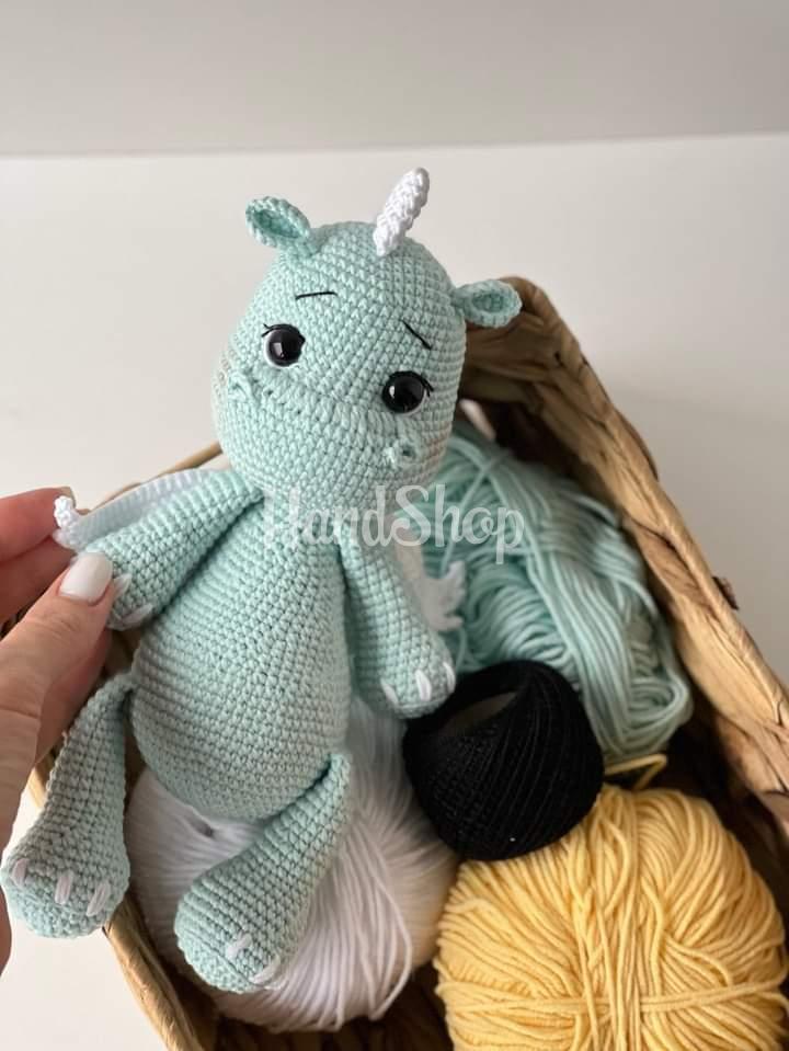 Іграшка в'язаний динозаврик символ нового 2024 року Іграшка в'язаний динозаврик символ нового 2024 року