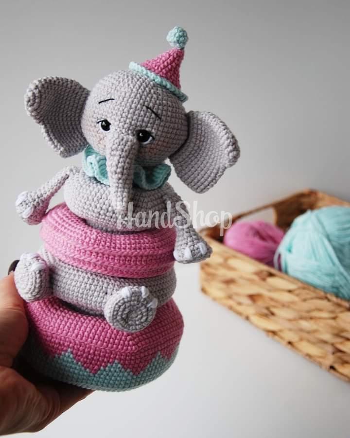 В’язана розвиваюча іграшка рожеве слоненя пірамідка В’язана розвиваюча іграшка рожеве слоненя пірамідка