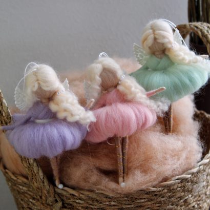 Сувенірна лялька ангел білявка з вовни підвіска (на вибір!)