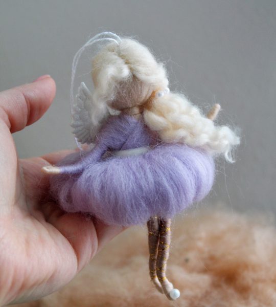 Сувенірна лялька ангел білявка з вовни підвіска (на вибір!)