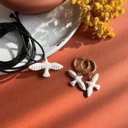 Набір прикрас пташки голубки сережки та кулон глина