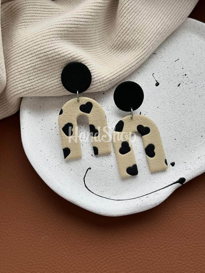 Стильні авторські сережки сердечка полімерна глина Стильні авторські сережки сердечка полімерна глина