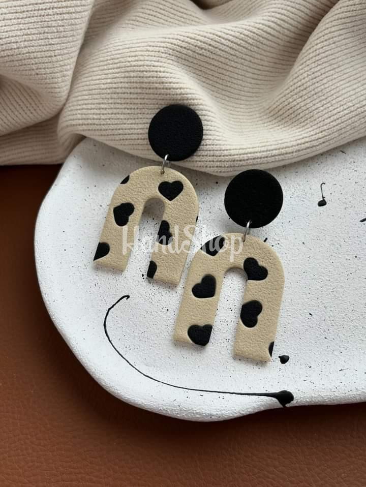 Стильні авторські сережки сердечка полімерна глина Стильні авторські сережки сердечка полімерна глина