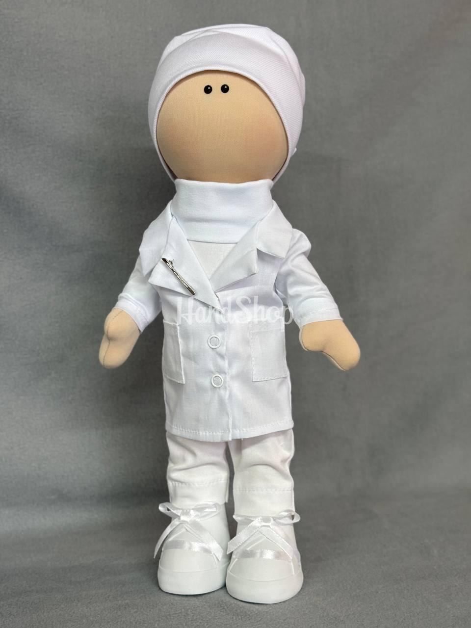 Сувенірна лялька тільда текстильна лікар хірург Сувенірна лялька тільда текстильна лікар хірург