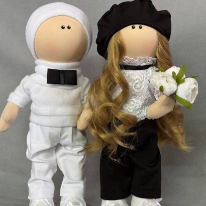 Стильна весільна пара ляльки інтер’єрні наречений і наречена