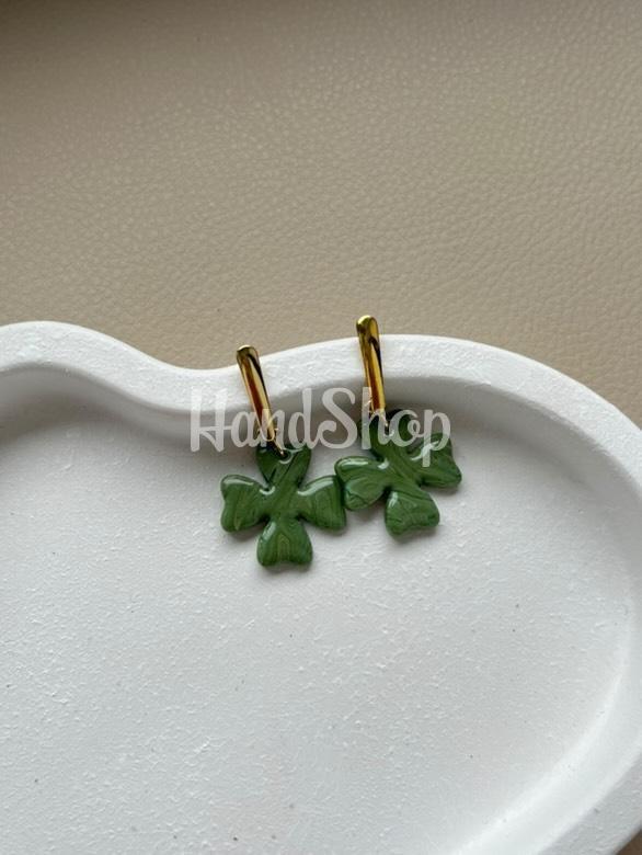 Жіночі сережки зелені листочки клевера глина Жіночі сережки зелені листочки клевера глина