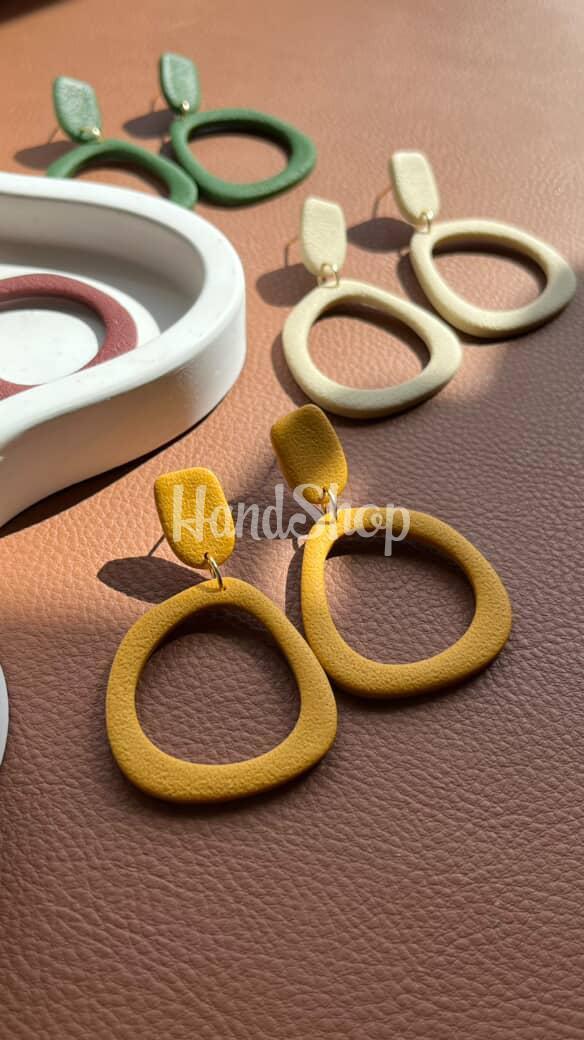 Авторські геометричні сережки з полімерної глини (на вибір) Авторські геометричні сережки з полімерної глини (на вибір)