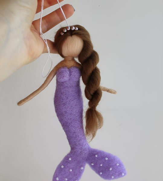 Сувенірна лялька підвіска казкова русалонька фіолетова