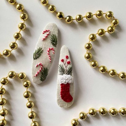 Різдвяні заколки льодяники чобіток, ручна вишивка 2 шт!
