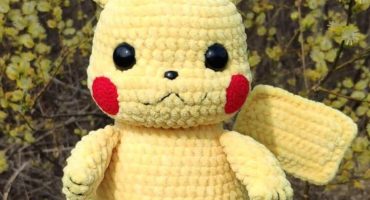 Казковий Покемон із плюшевої пряжі - велика в’язана іграшка ручної роботи, створена для ігор, обіймів та солодких снів Казковий Покемон із плюшевої пряжі - велика в’язана іграшка ручної роботи, створена для ігор, обіймів та солодких снів