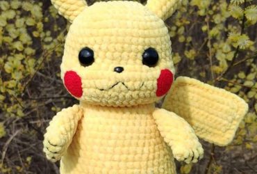 Казковий Покемон із плюшевої пряжі - велика в’язана іграшка ручної роботи, створена для ігор, обіймів та солодких снів