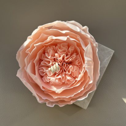 Свічка квітка троянда натуральний бджолиний воск